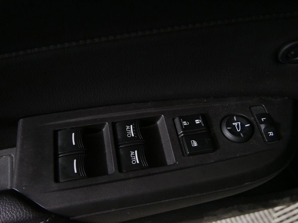 Used 2018 Acura ILX FWD image 13