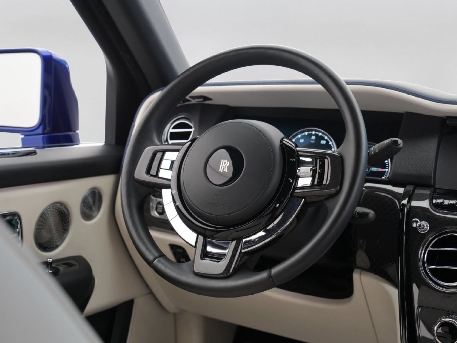 Certified 2021 Rolls-Royce Cullinan Black Badge AWD/4WD image 35