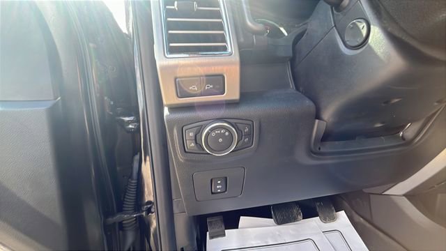 Used 2015 Ford F150 Platinum w/ Trailer Tow Package image 11