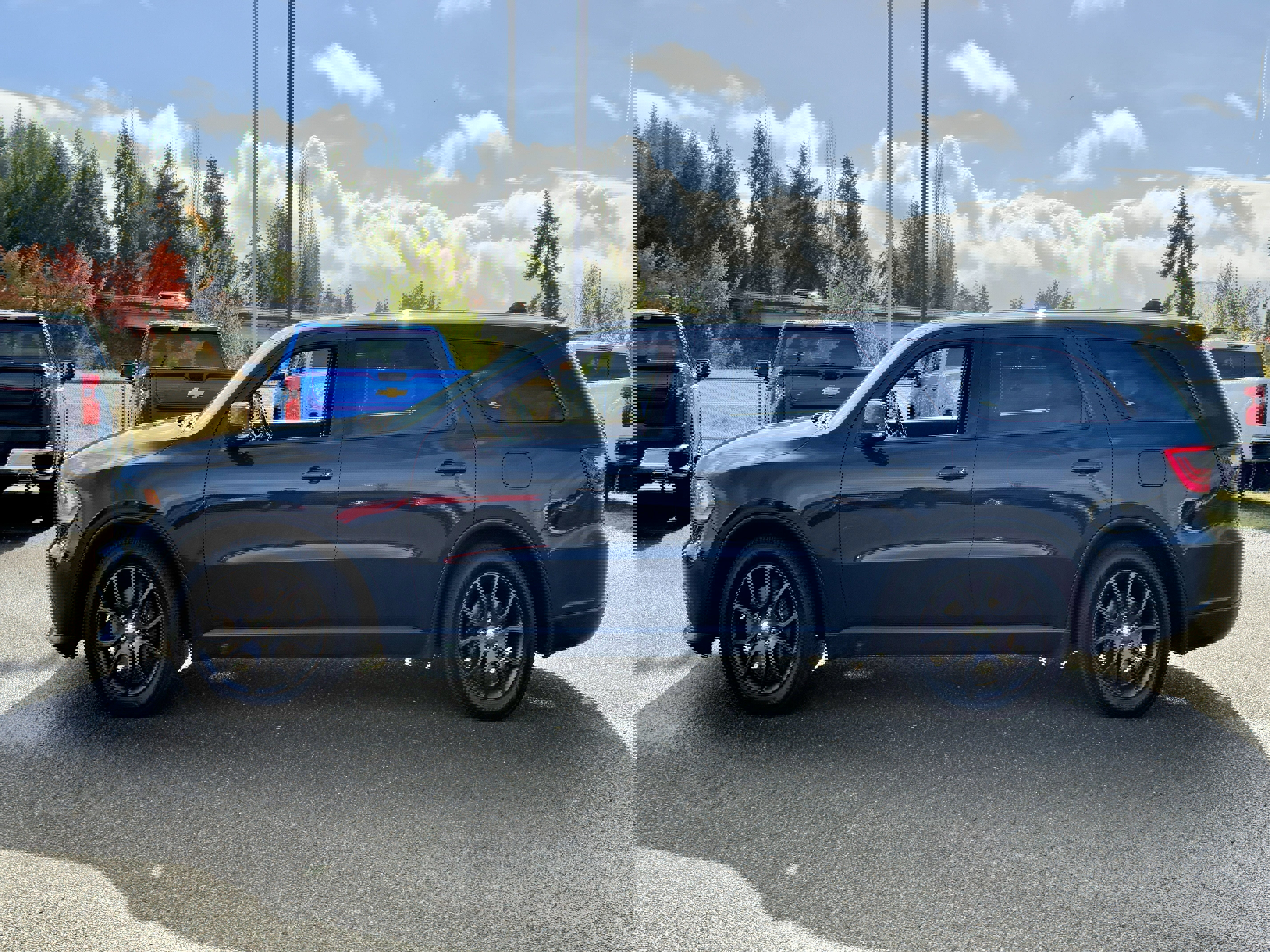 Used 2017 Dodge Durango R/T image 2