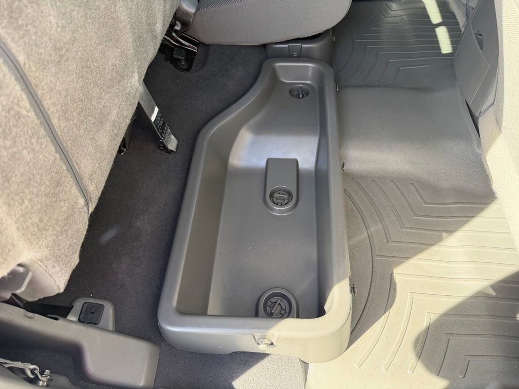 Used 2021 Nissan Frontier SV w/ Midnight Edition Floor Mats image 37