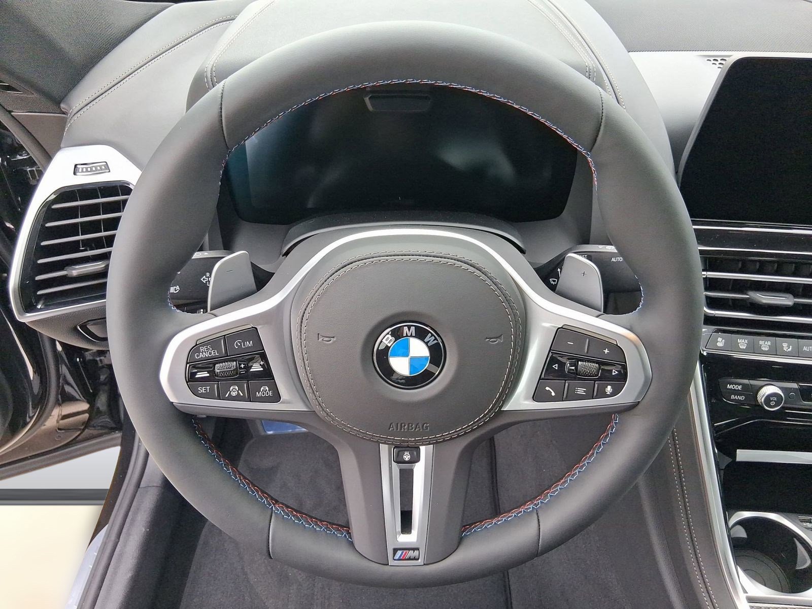 New 2026 BMW M850i xDrive AWD/4WD image 18