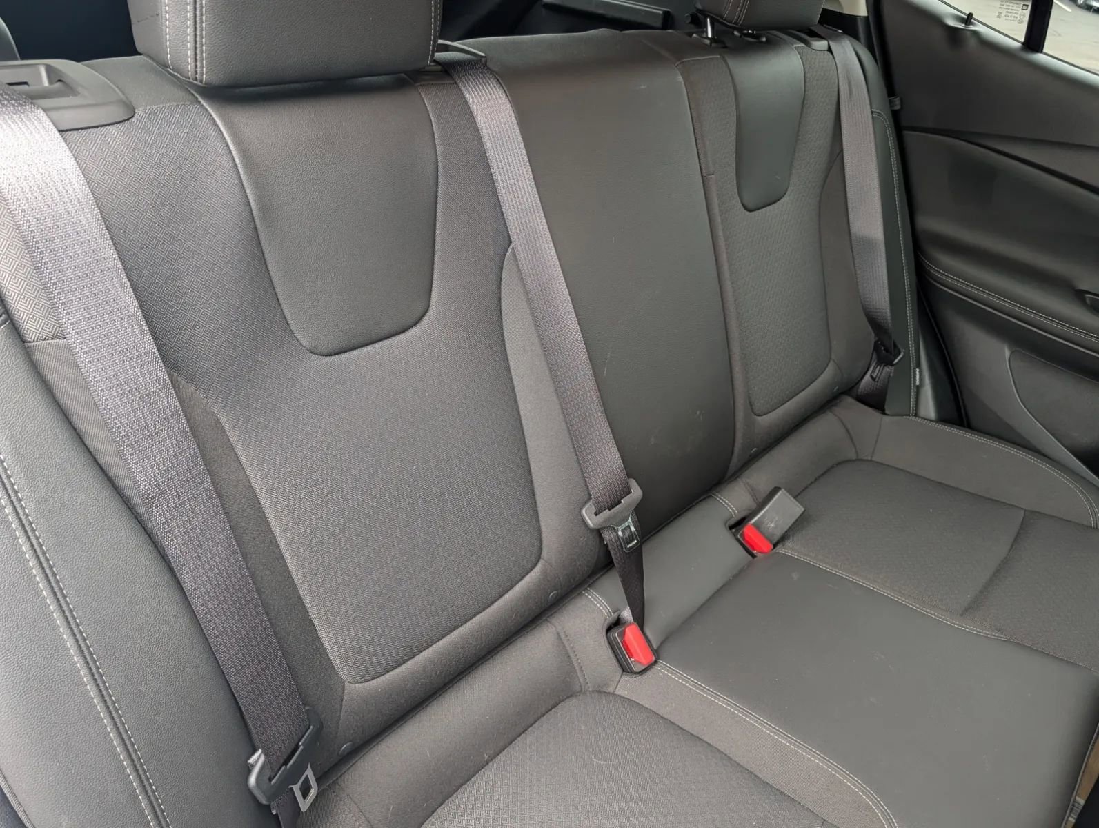 Used 2025 Buick Encore GX Preferred image 11