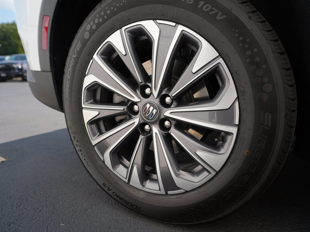 Certified 2024 Buick Envision Preferred AWD/4WD image 32