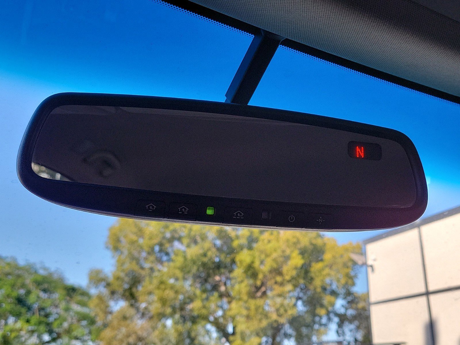 Used 2015 INFINITI Q40 AWD image 26