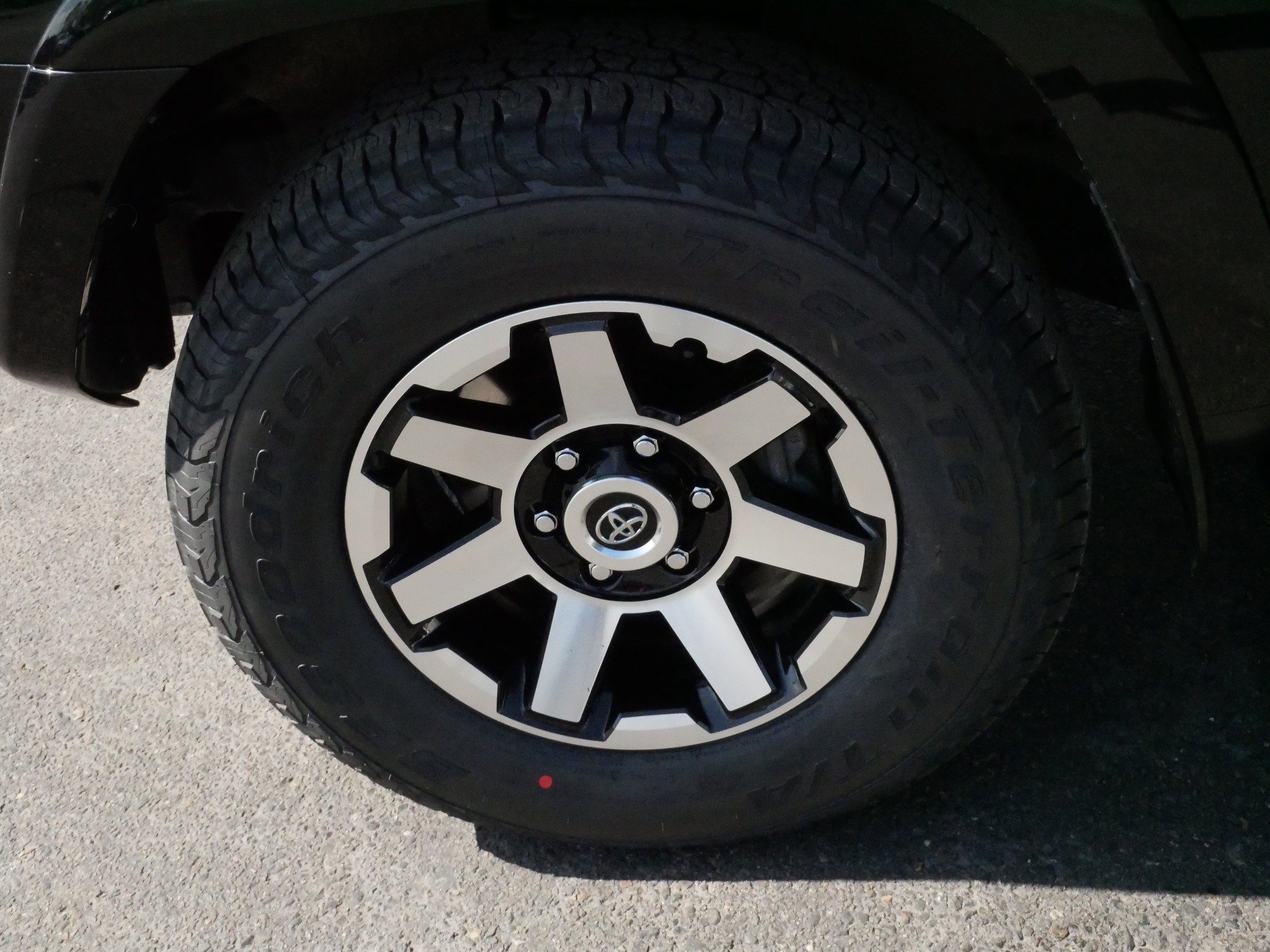 Certified 2024 Toyota 4Runner TRD Off-Road AWD/4WD image 15