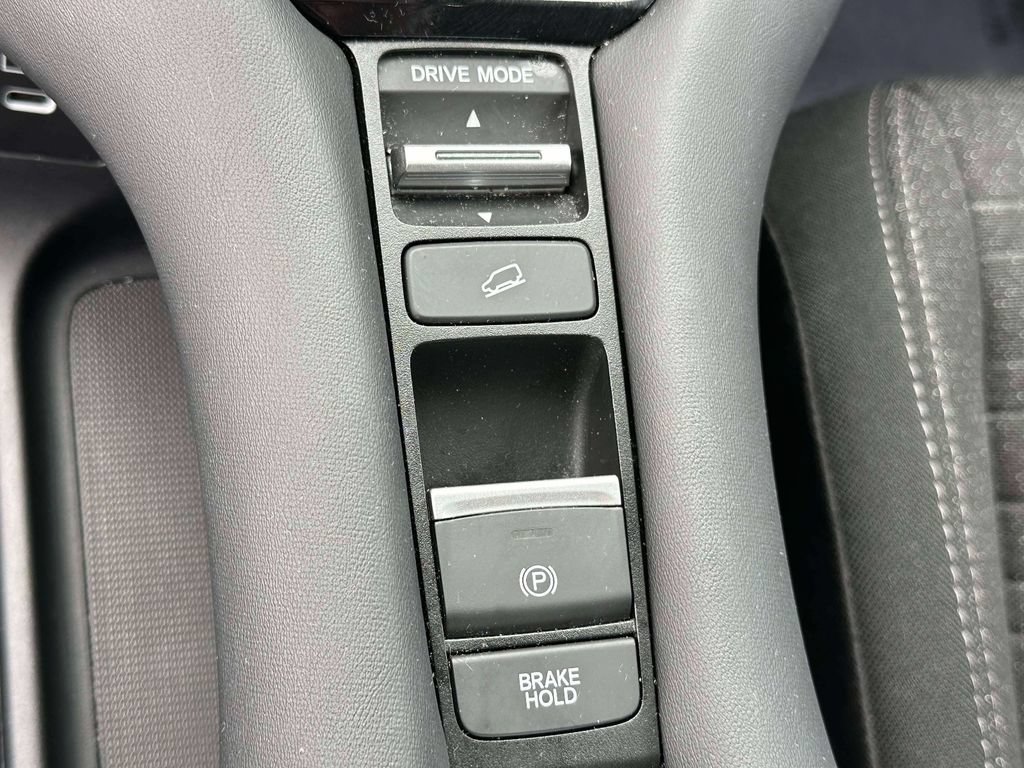 Certified 2026 Honda HR-V LX image 26