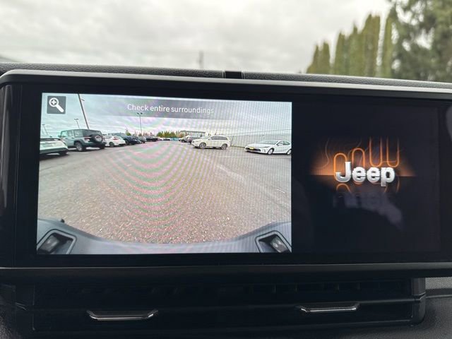 Used 2024 Jeep Gladiator Sport image 31