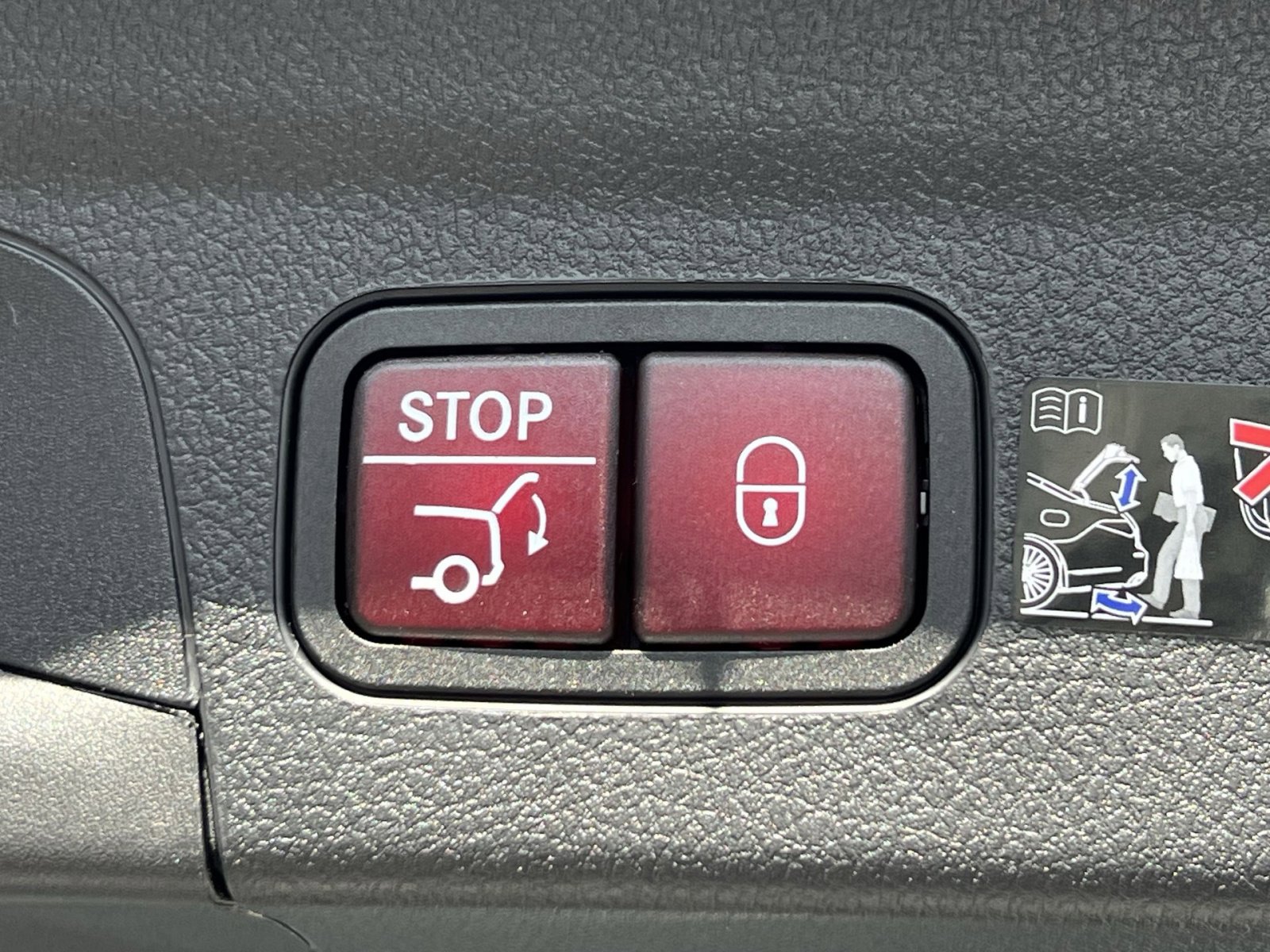 New 2026 Mercedes-Benz GLE 450 4MATIC image 25