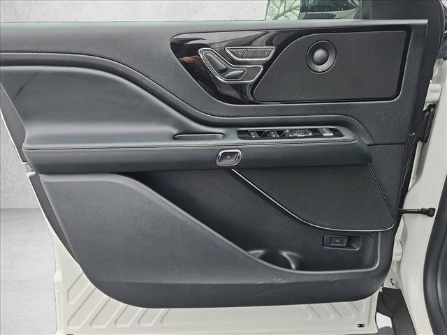 Used 2025 Lincoln Aviator AWD w/ Equipment Group 101A image 25