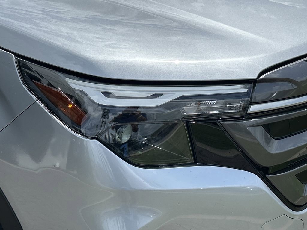 Certified 2025 Subaru Forester Premium w/ Convenience Package #2 image 8