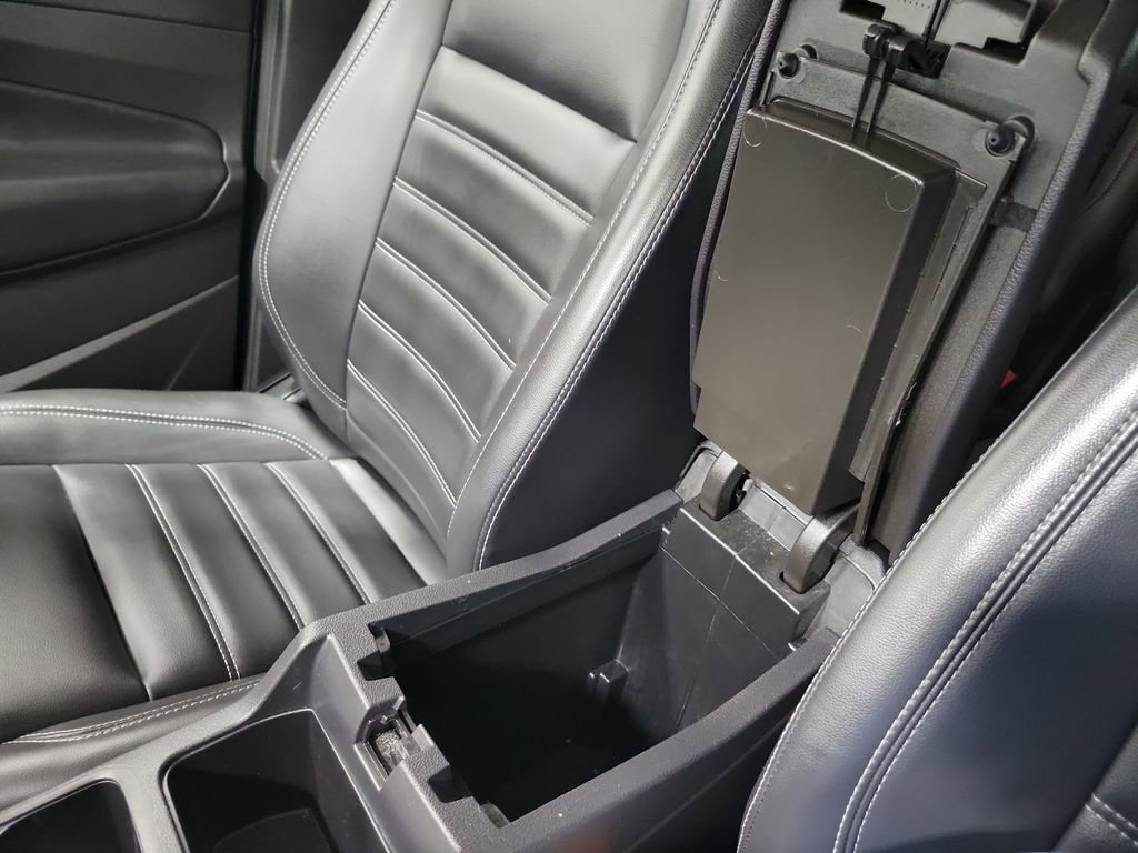 Used 2019 Ford Escape SEL image 46