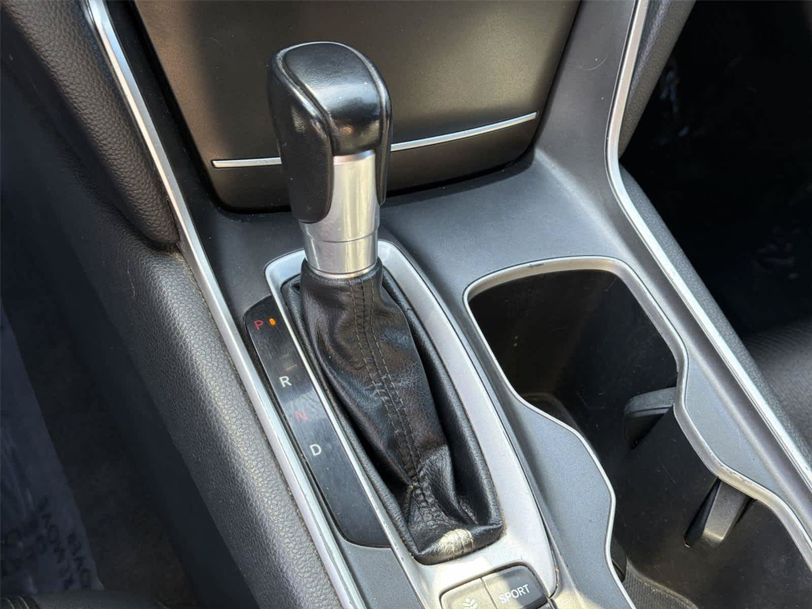 Used 2019 Honda Accord Sport image 18
