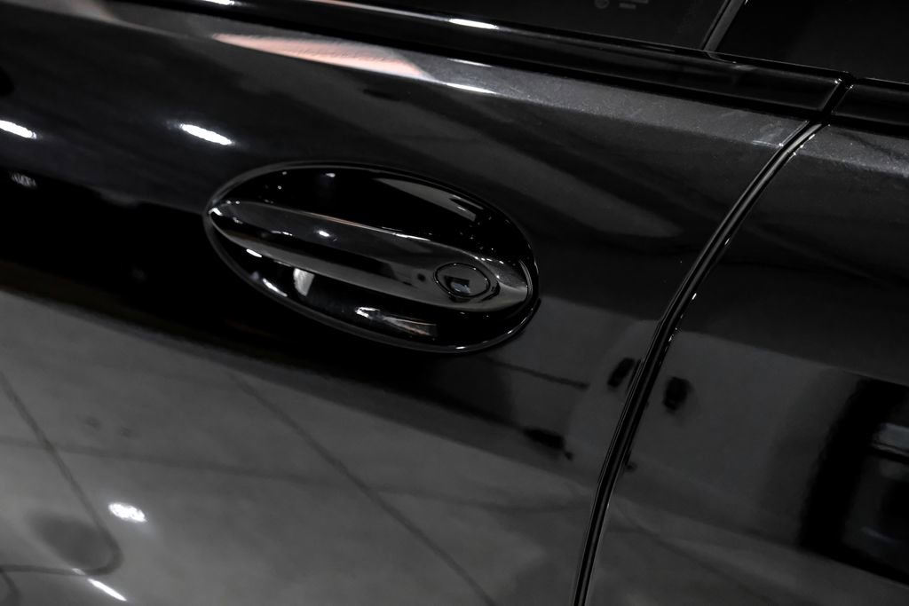 Used 2025 BMW M8 Competition image 37