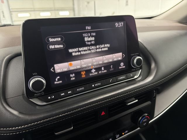 Used 2023 Nissan Rogue SV image 23
