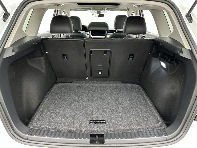 Certified 2025 Volkswagen Taos SEL image 25
