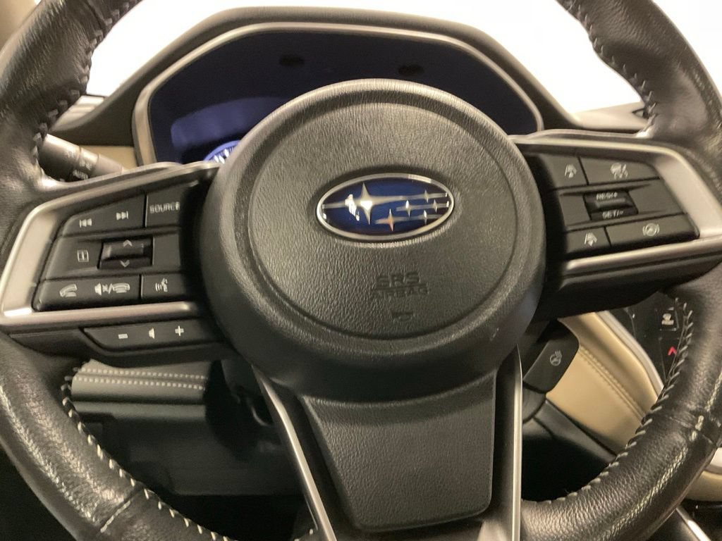 Used 2025 Subaru Outback Limited AWD/4WD image 16