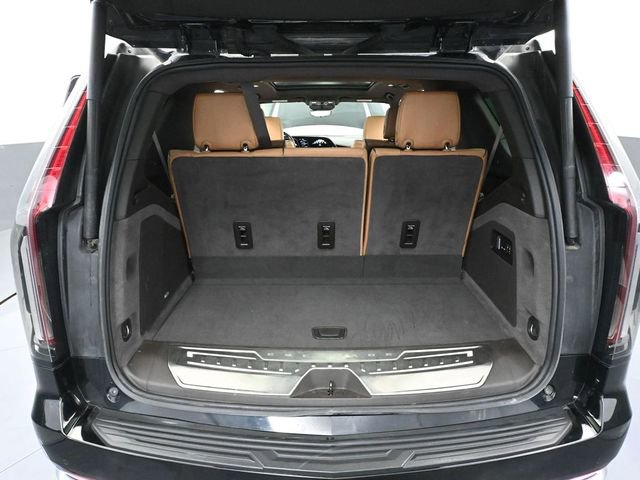 Used 2022 Cadillac Escalade Premium Luxury w/ Touring Package image 48