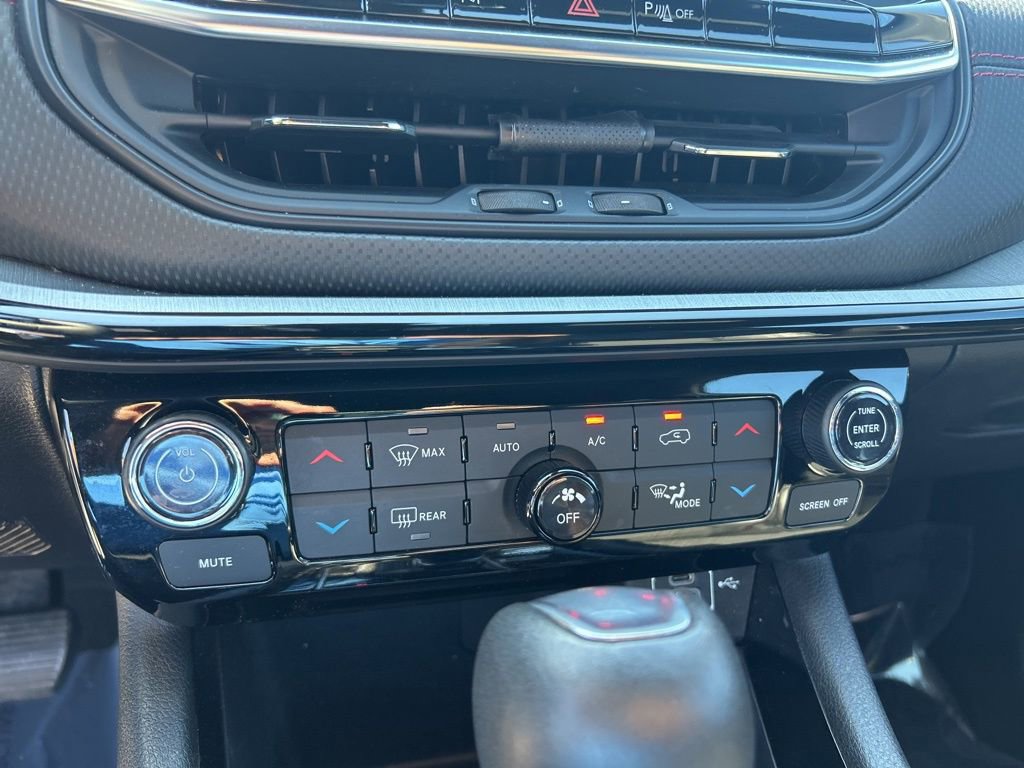 Used 2024 Jeep Compass Trailhawk image 38