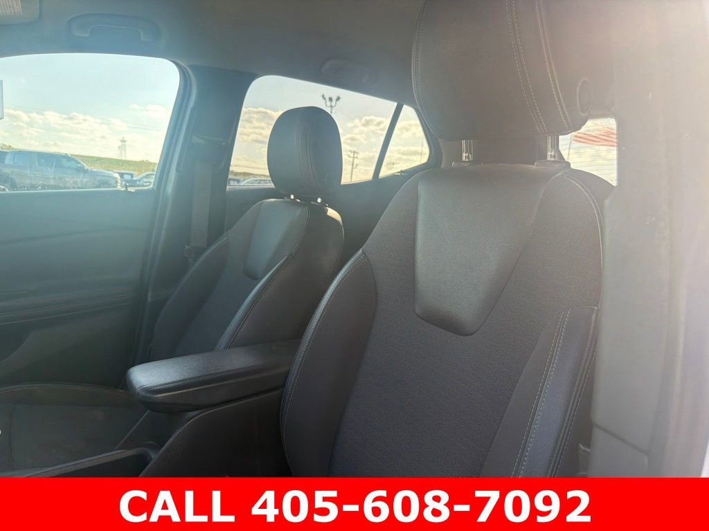 Used 2020 Buick Encore GX Preferred w/ Cold Weather Comfort Package FWD image 9