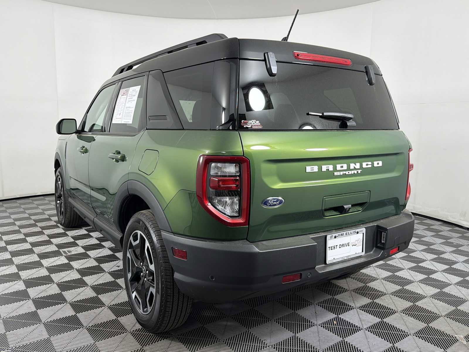 Used 2024 Ford Bronco Sport Outer Banks w/ Tech Package image 6