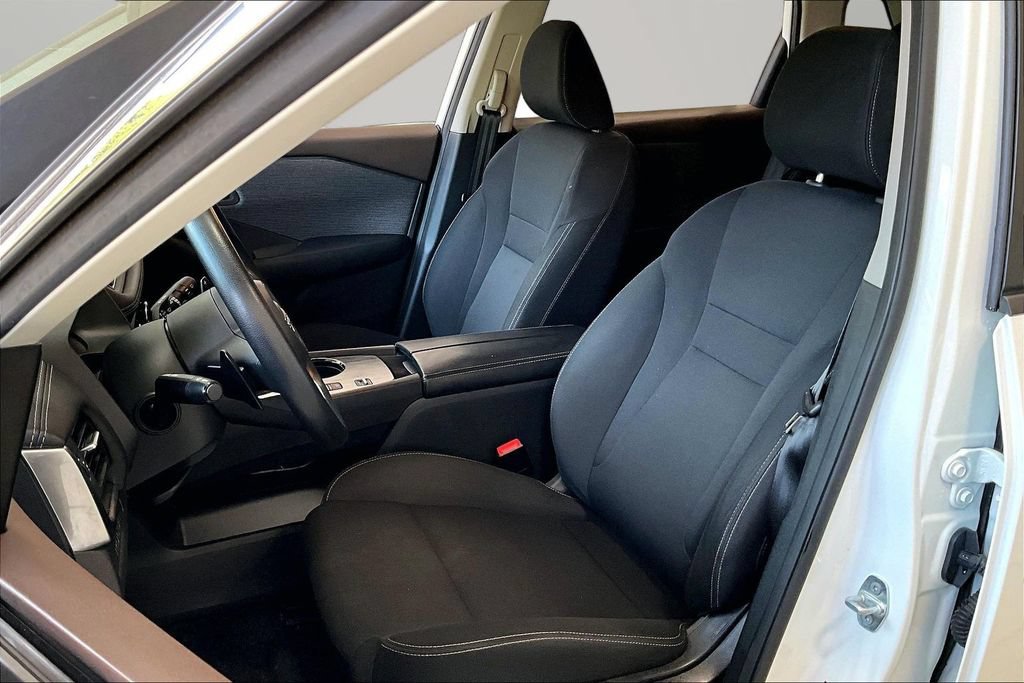 Used 2023 Nissan Rogue S FWD image 21