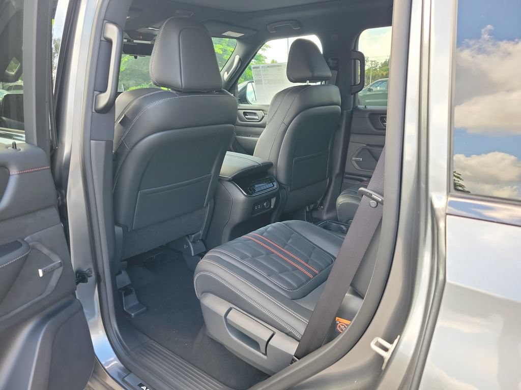 New 2026 Nissan Armada PRO-4X AWD/4WD image 10