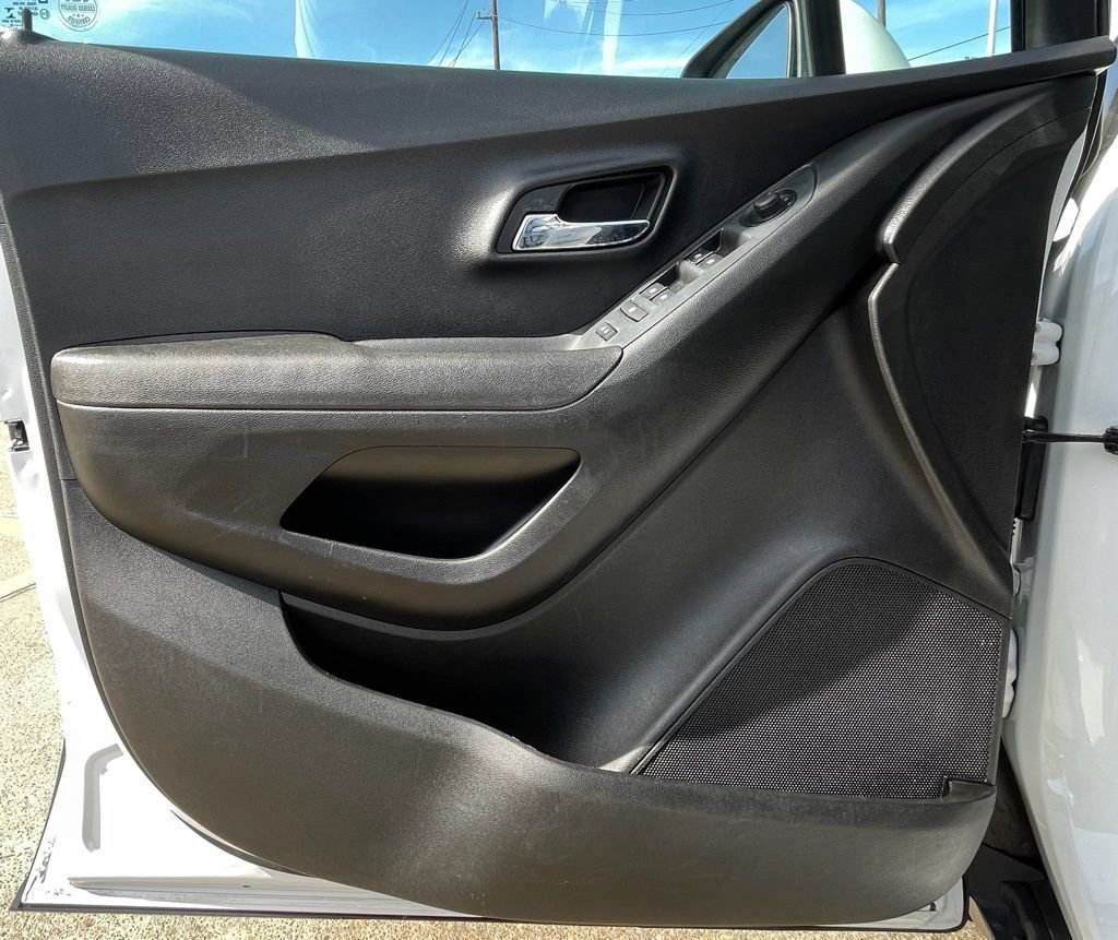 Used 2015 Chevrolet Trax LT w/ LT Plus Package image 33