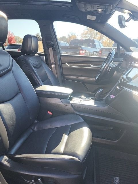 Used 2023 Cadillac XT6 Sport image 16