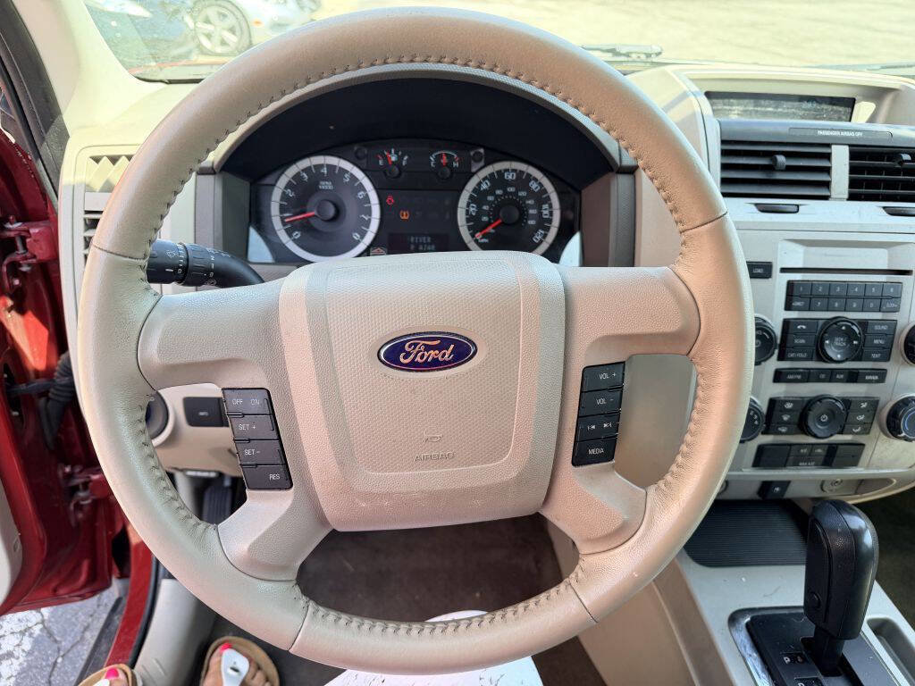 Used 2010 Ford Escape XLT FWD image 11