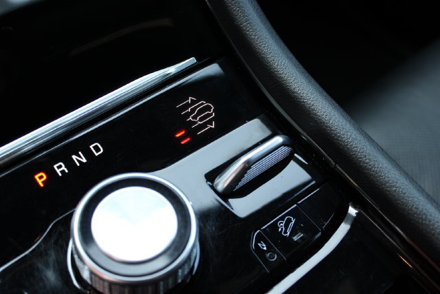Used 2025 Jeep Grand Cherokee L Overland w/ Luxury Tech Group IV AWD/4WD image 26
