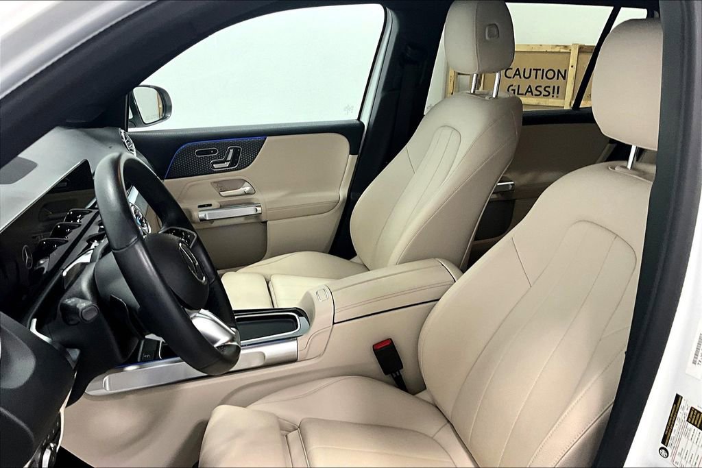 Used 2025 Mercedes-Benz GLB 250 image 33