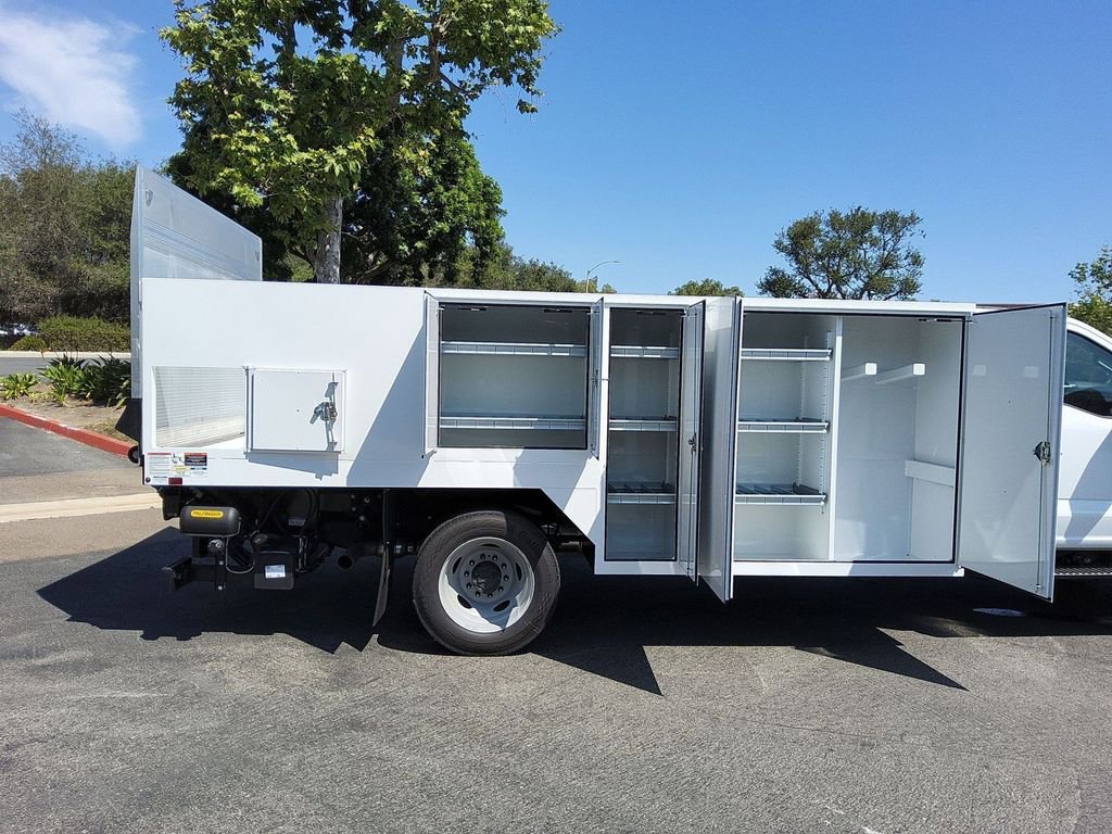 New 2025 Ford F550 2WD Regular Cab Super Duty image 28