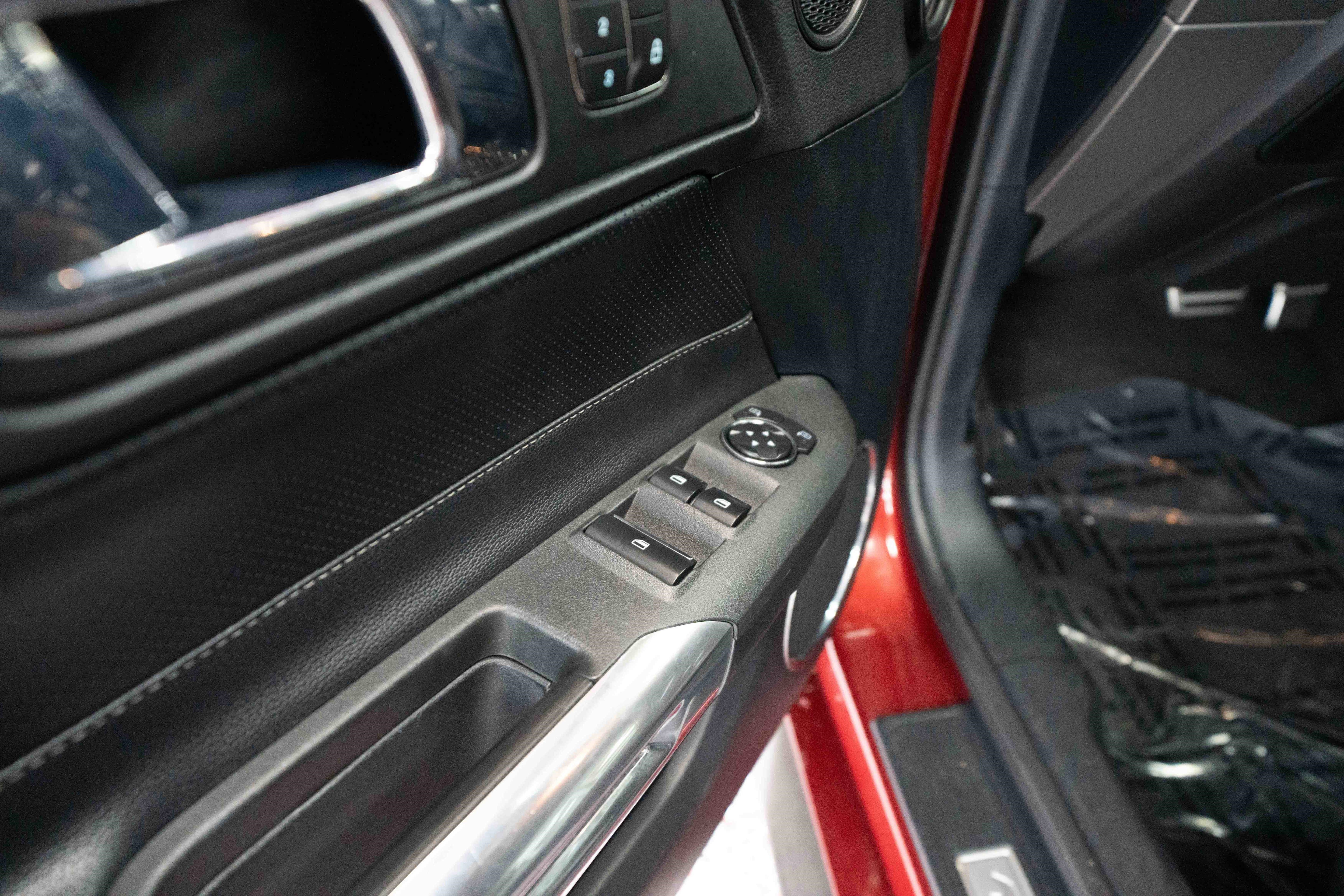 Used 2015 Ford Mustang GT Premium w/ Equipment Group 401A image 7