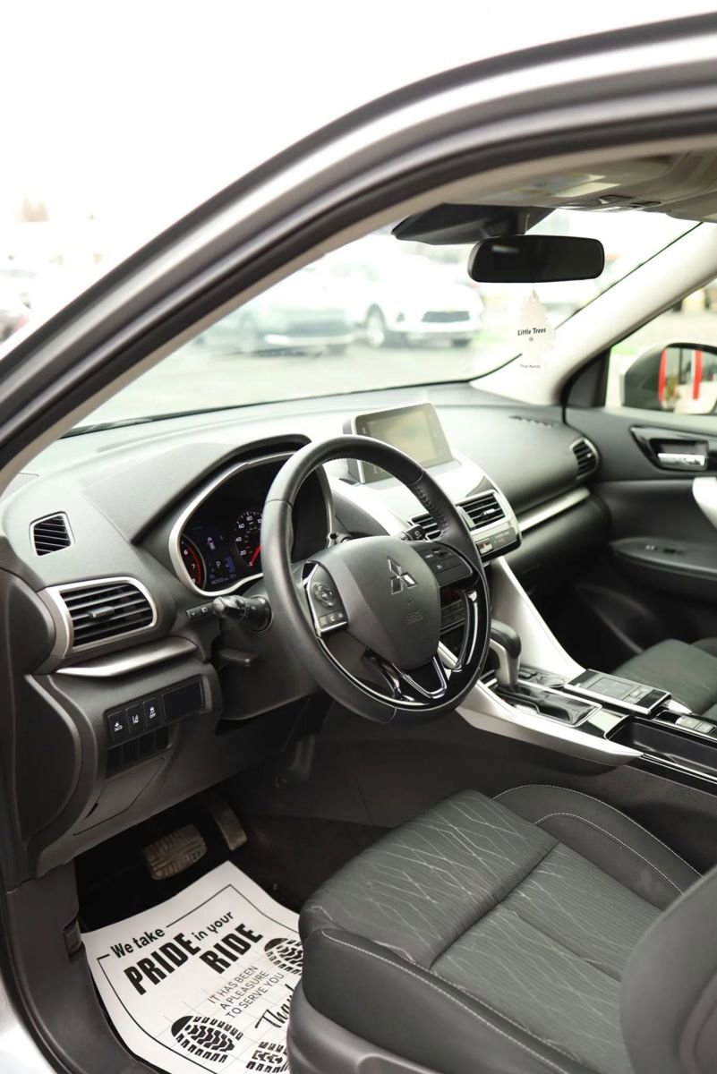 Used 2020 Mitsubishi Eclipse Cross SE image 15