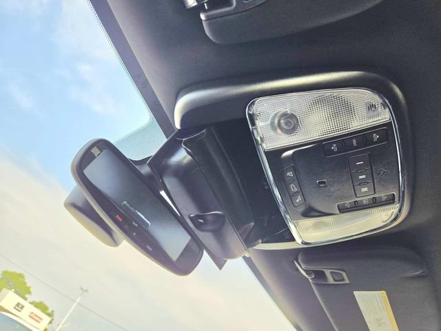 Used 2020 Jeep Grand Cherokee Overland AWD/4WD image 32