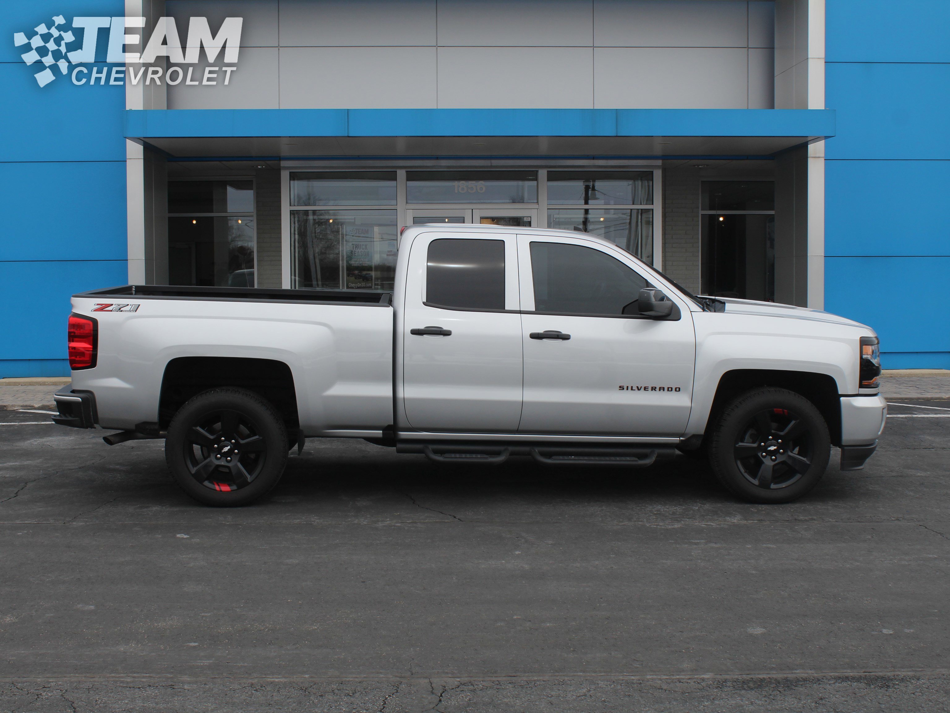 Used 2019 Chevrolet Silverado 1500 LT w/ All Star Edition image 3