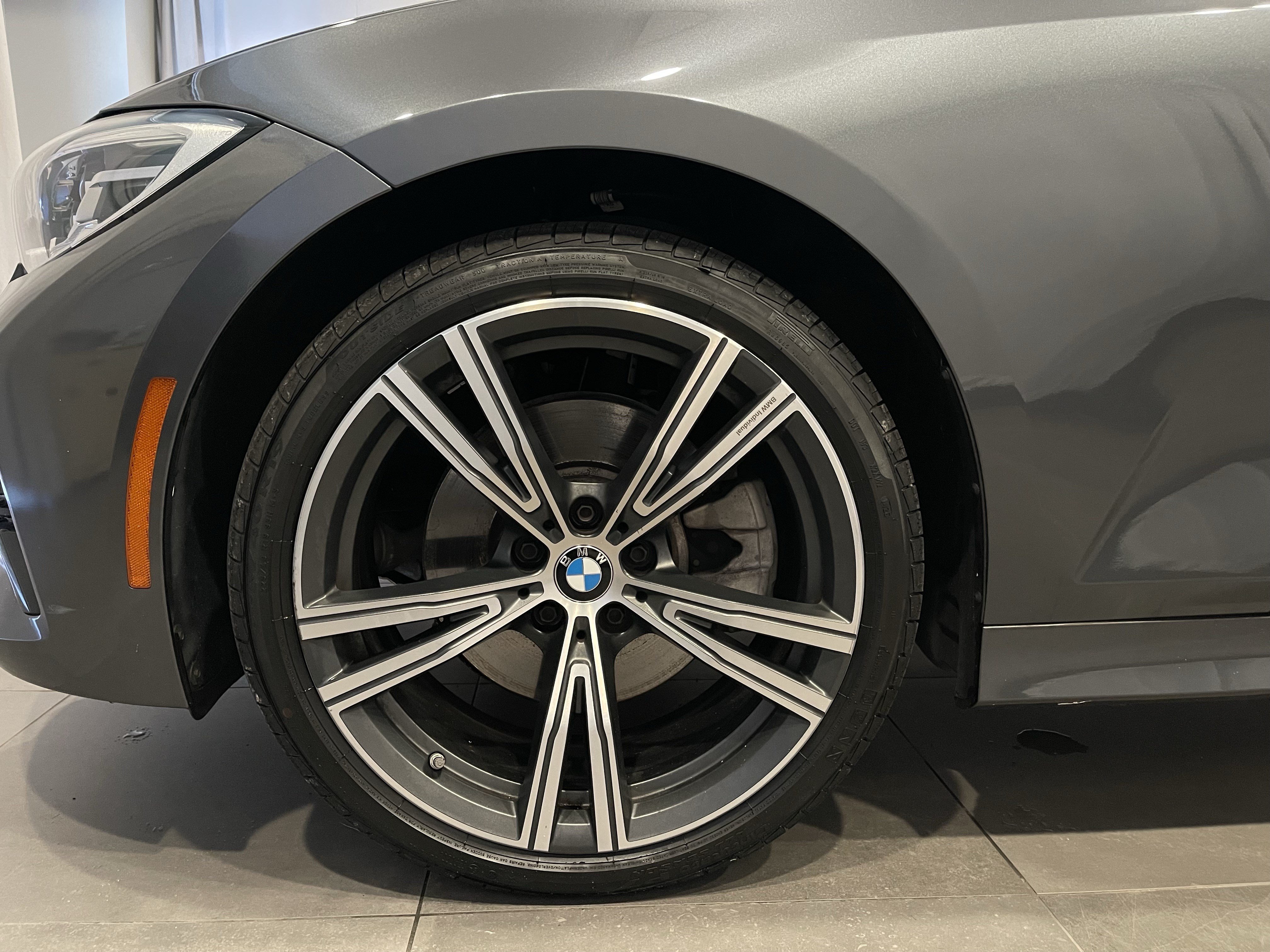 Used 2022 BMW 330i xDrive Sedan w/ Premium Package 2 AWD/4WD image 7