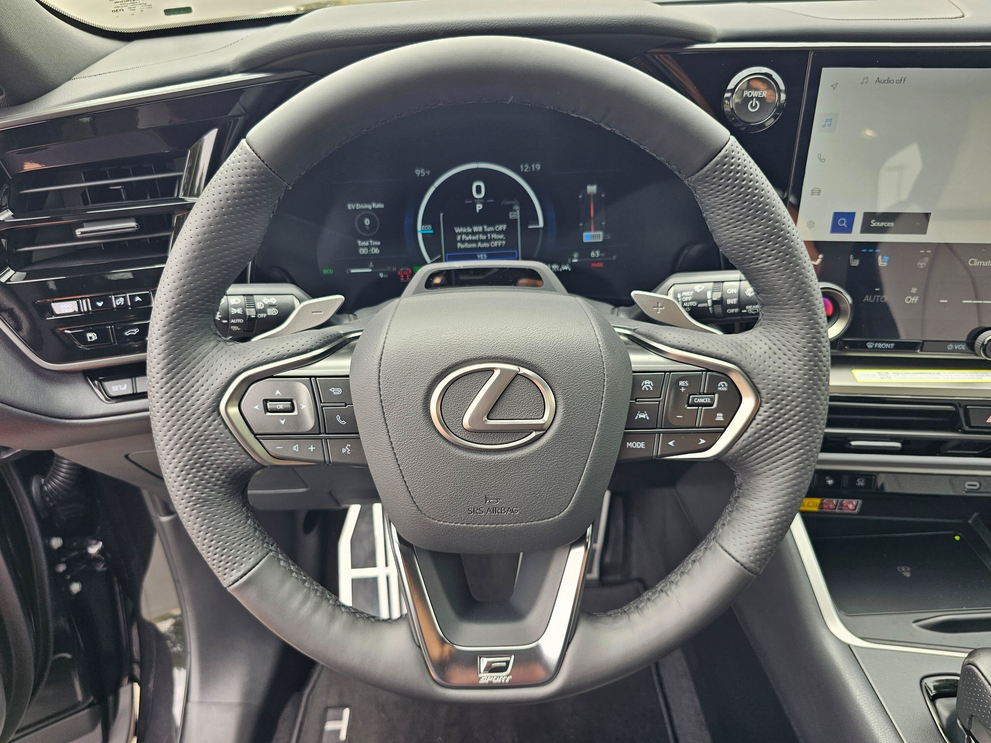 Used 2026 Lexus TX 500h AWD w/ Technology Package image 19