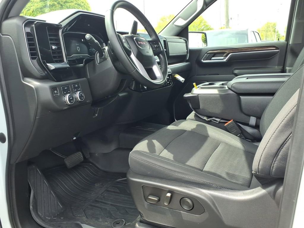 Used 2023 GMC Sierra 1500 SLE AWD/4WD image 13