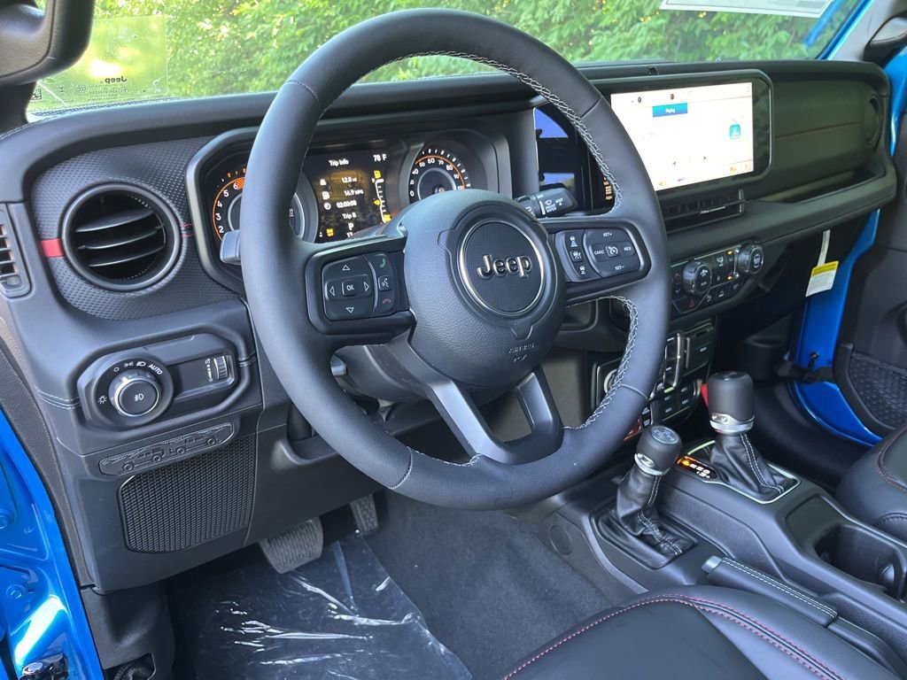 New 2026 Jeep Wrangler Unlimited Rubicon AWD/4WD image 3
