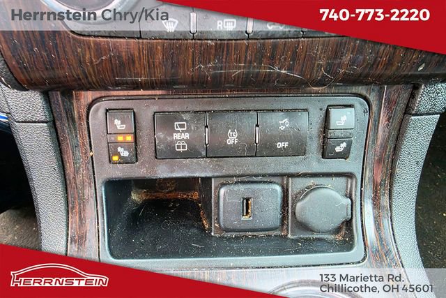 Used 2015 Chevrolet Traverse LT image 22