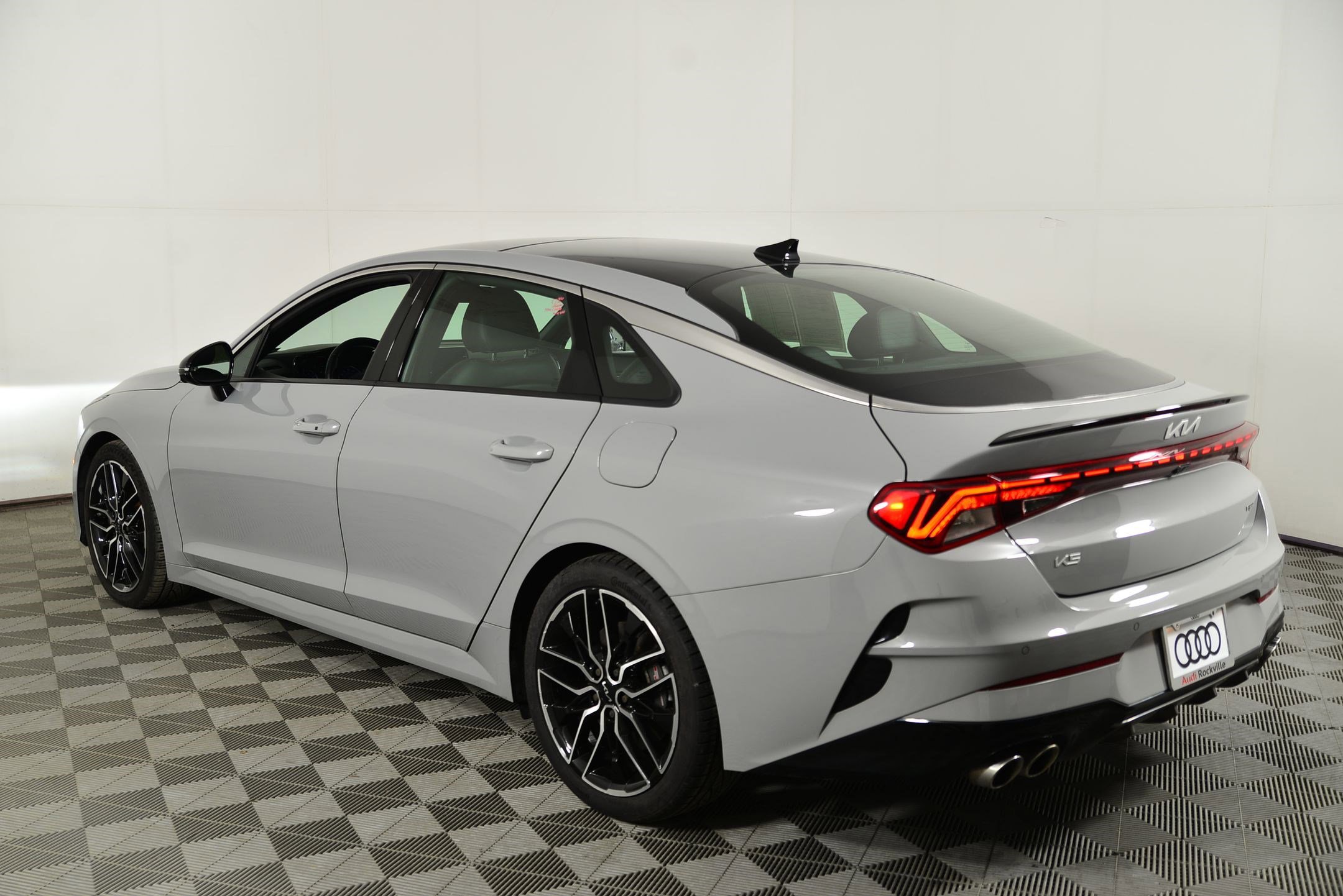 Used 2023 Kia K5 GT w/ GT1 Package image 3