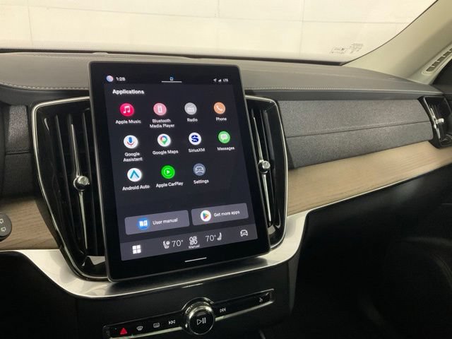 Certified 2025 Volvo XC90 B6 Plus w/ Protection Package Premier AWD/4WD image 16