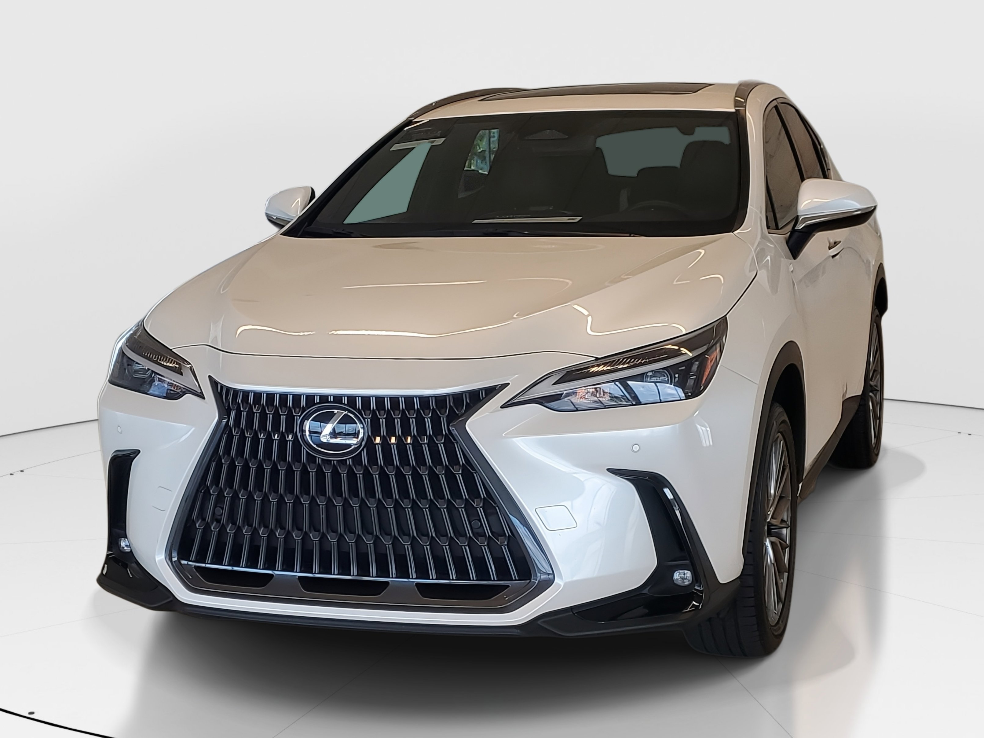 Used 2023 Lexus NX 350h NX 350h Premium image 4