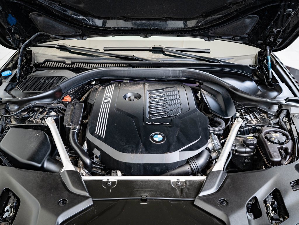 Used 2021 BMW 540i xDrive w/ Premium Package image 34