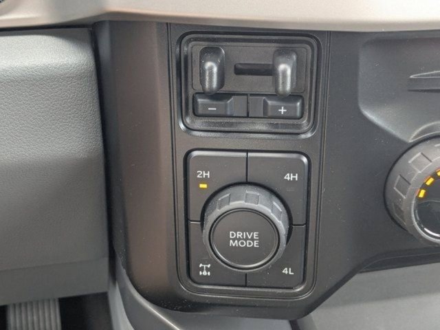 New 2026 Ford F350 XLT w/ XLT Premium Package AWD/4WD image 24