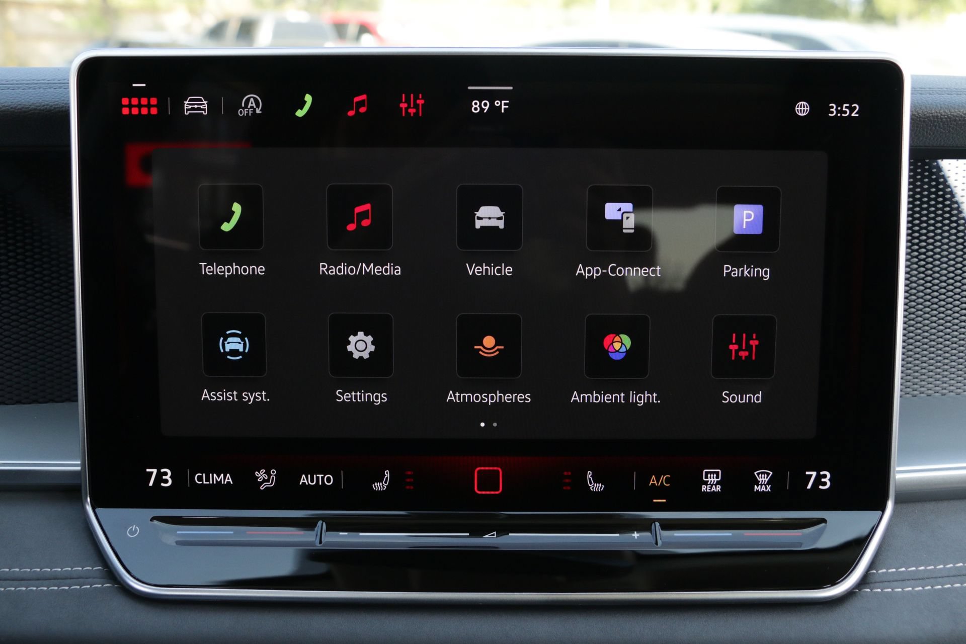 Certified 2026 Volkswagen Tiguan SE FWD image 14