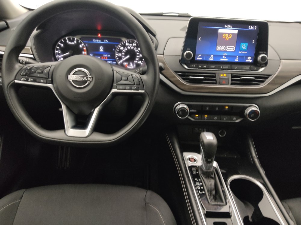 Used 2023 Nissan Altima 2.5 SV AWD/4WD image 22