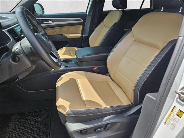 Used 2023 Volkswagen Atlas Cross Sport SE FWD image 15